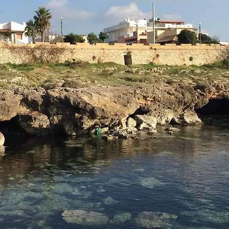 La Casa Di Claudia Διαμέρισμα Torre Suda