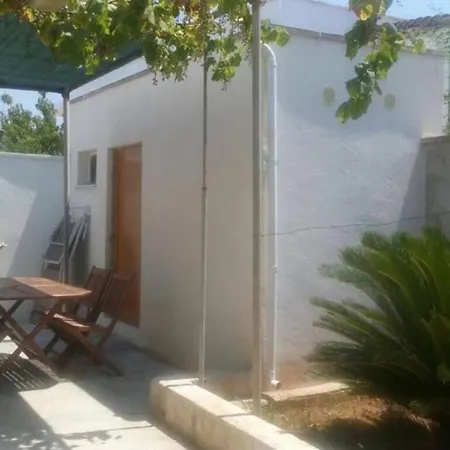 La Casa Di Claudia Apartment Torre Suda