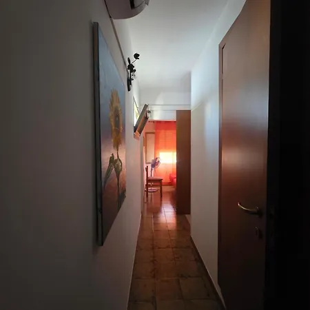 La Casa Di Claudia Διαμέρισμα Torre Suda